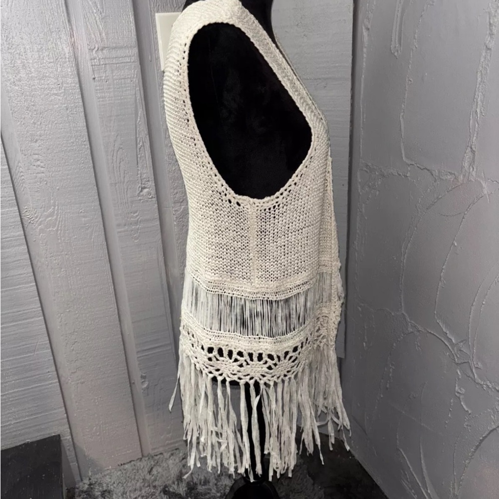 Dolled Up Cream Crocheted Fringe Vest 18x28” EUC - Picture 4 of 8